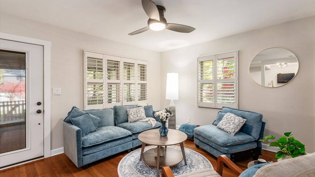 04-zj 343 W Maple St006