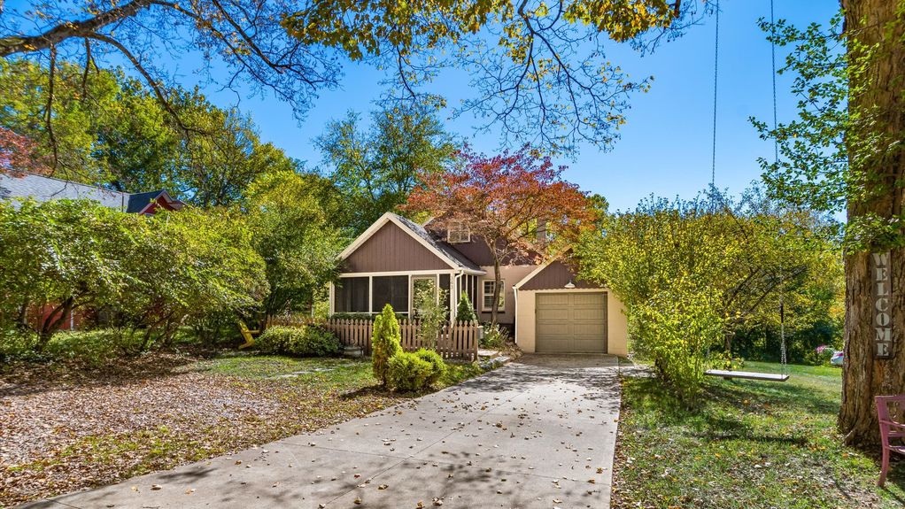 05-zj 343 W Maple St005-2