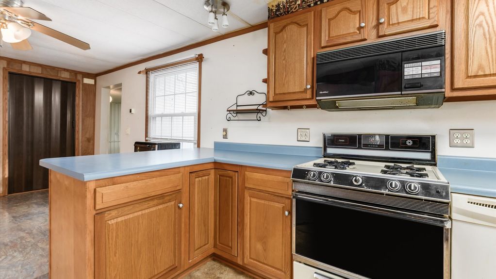 07-zj 9390 Perryton Rd035