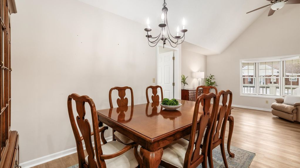 13-zj 201 Shannon Ln016