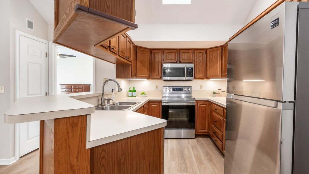 15-zj 201 Shannon Ln021