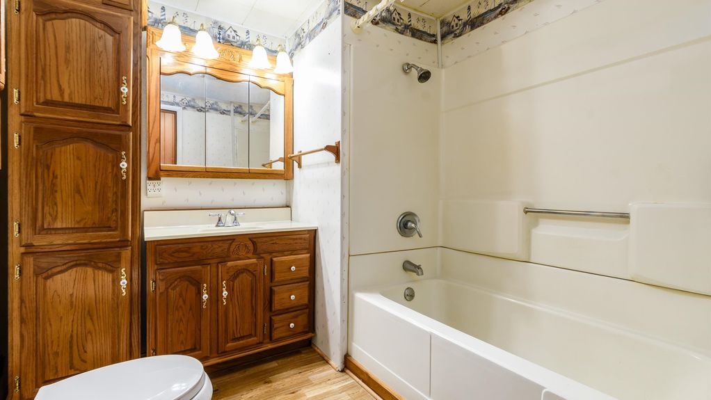 16-zj 9390 Perryton Rd068