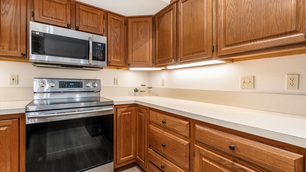 17-zj 201 Shannon Ln025