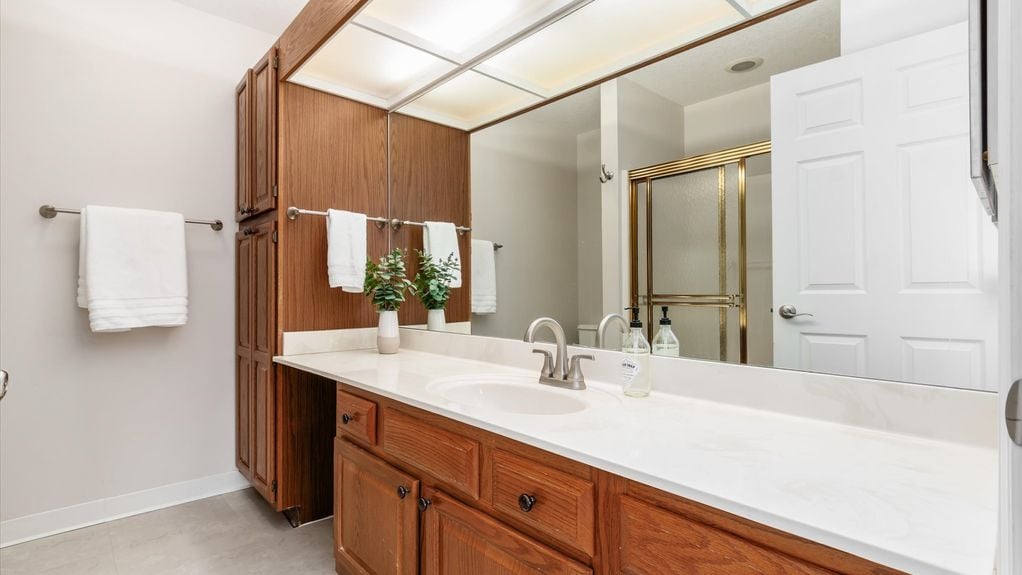 22-zj 201 Shannon Ln037