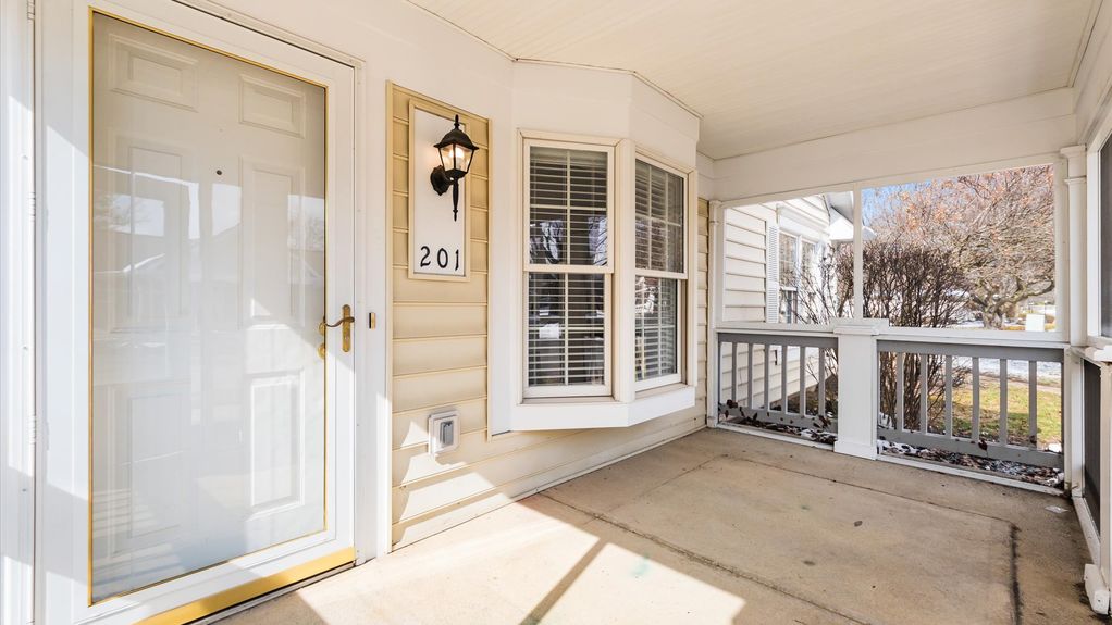 28-zj 201 Shannon Ln056-2