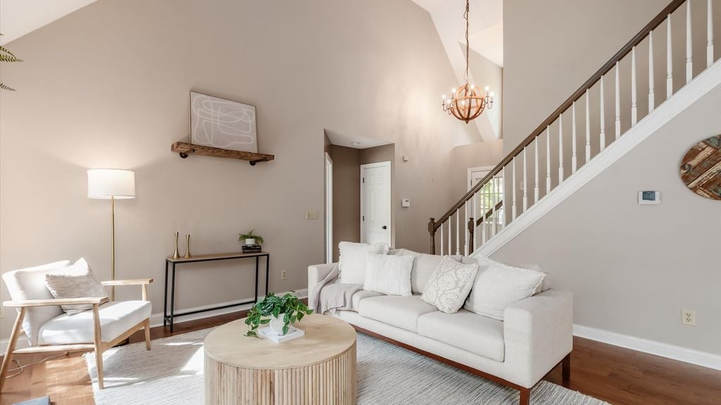 09-zj 275 Bridle Path Ln025