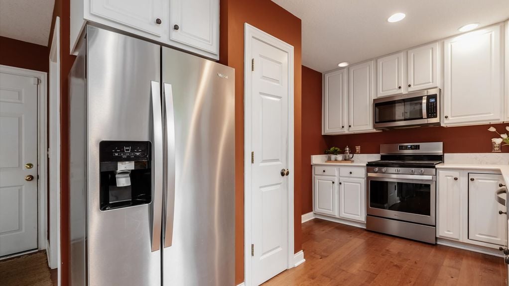 15-zj 275 Bridle Path Ln040