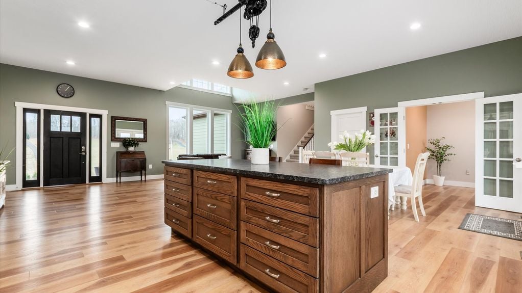 17-zj 4608 Philipps Rd083