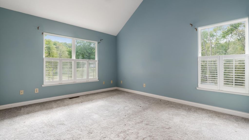 23-zj 275 Bridle Path Ln058