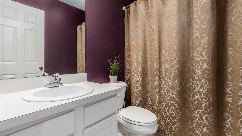 34-zj 275 Bridle Path Ln085