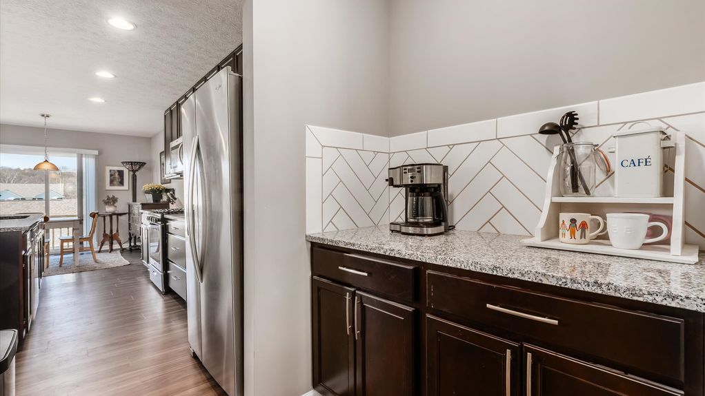 04-zj 199 Auburn Dr013