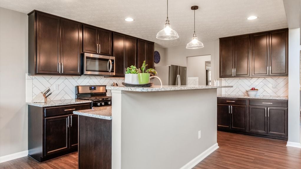 05-zj 199 Auburn Dr018