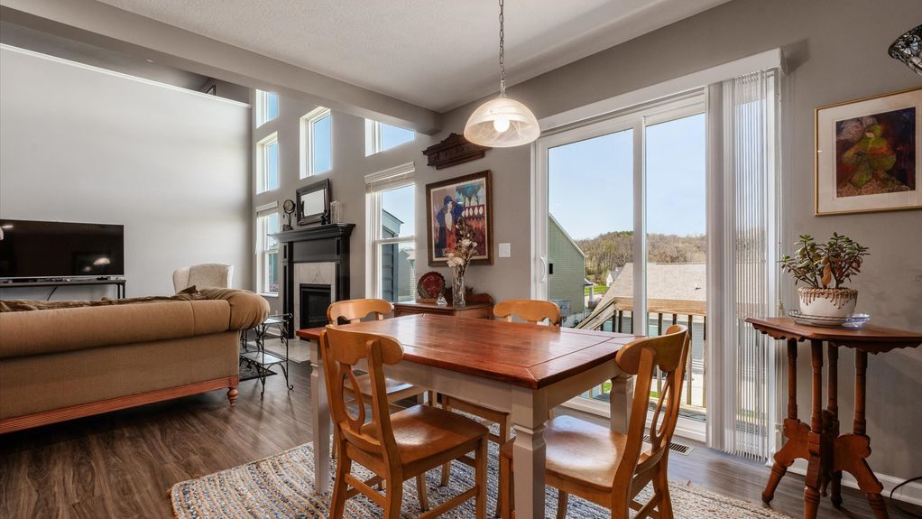 09-zj 199 Auburn Dr039