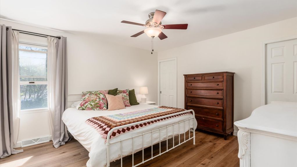 10-zj 161 Wildwood Dr059