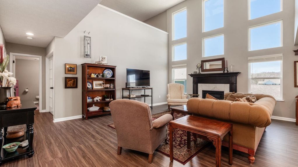 11-zj 199 Auburn Dr044