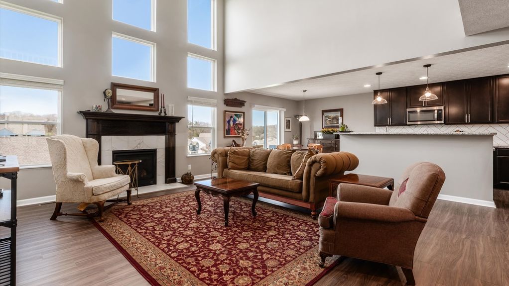 12-zj 199 Auburn Dr050