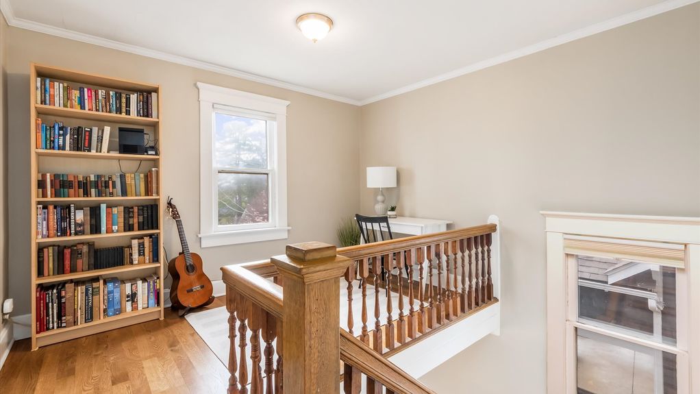 12-zj 337 N Pearl St064