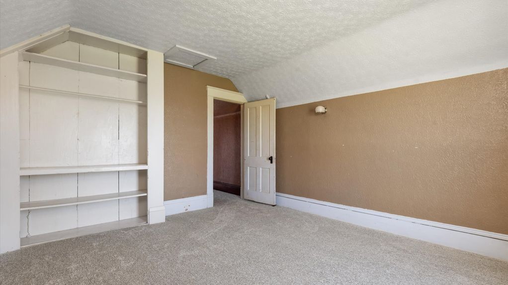 13-zj 12428 North St051