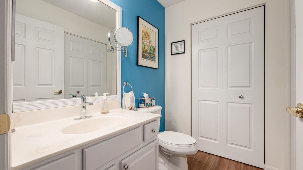 14-z 669 Kensington Dr058