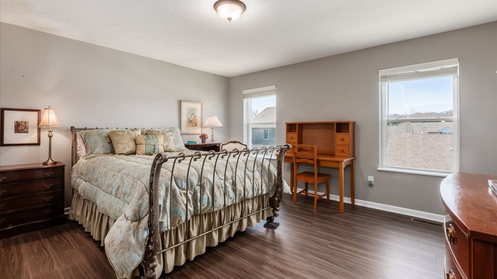 14-zj 199 Auburn Dr056