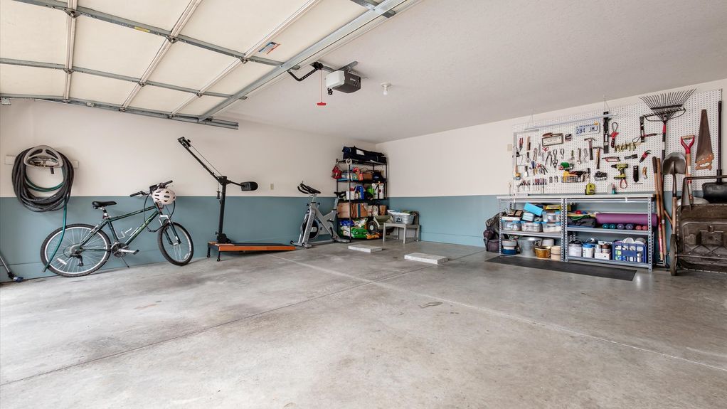 15-z 669 Kensington Dr085