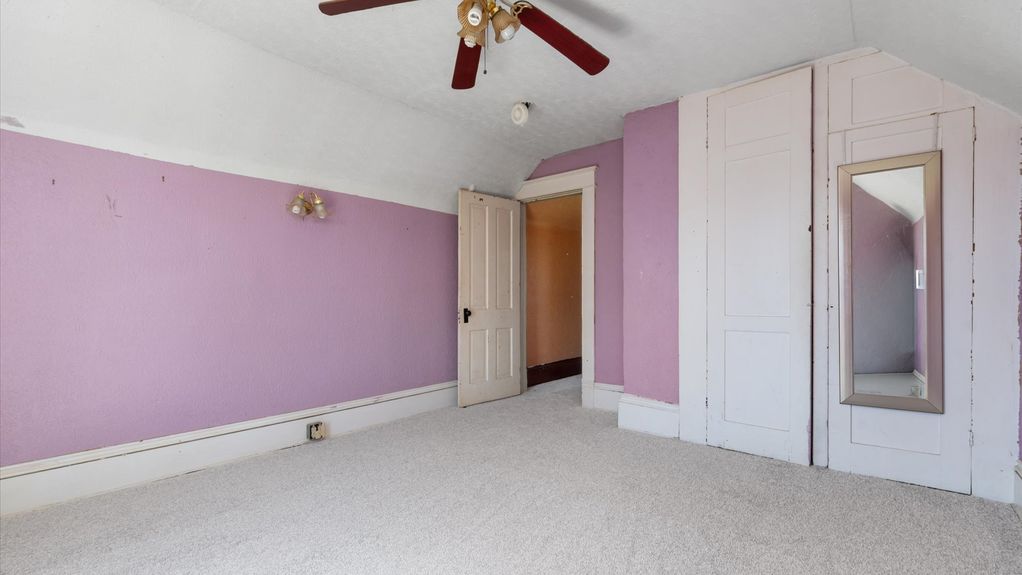 15-zj 12428 North St056