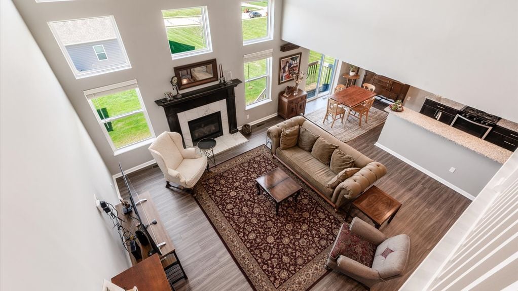 17-zj 199 Auburn Dr070