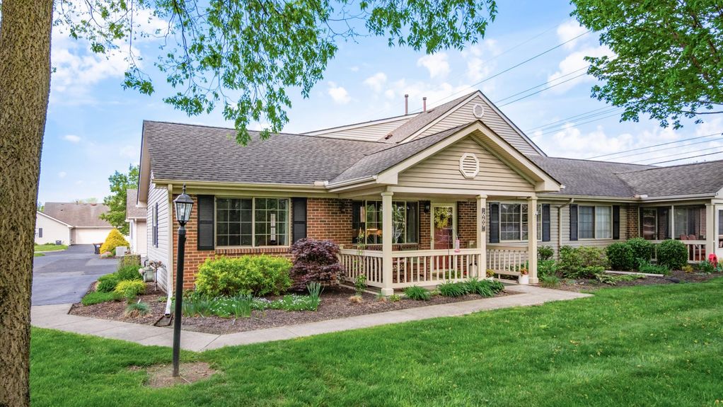 22-z 669 Kensington Dr092