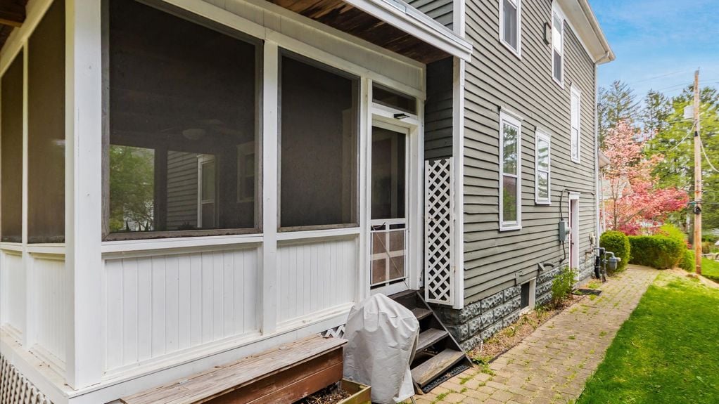 25-zj 337 N Pearl St116