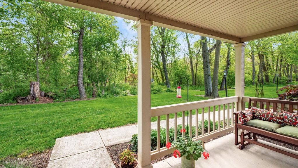 26-z 669 Kensington Dr098