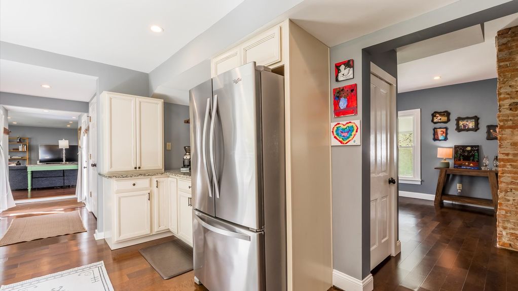 14-zj 1356 Welsh Hills Rd NE046