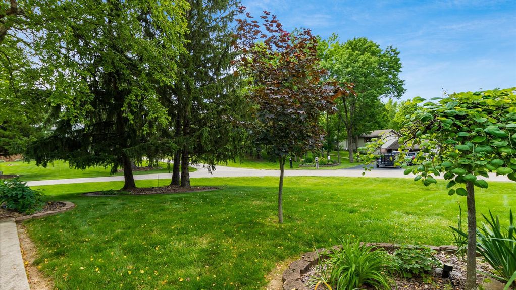 04-zj 110 Canterberry Ln SW009