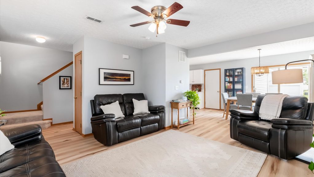 04-zj 7739 Lupine Dr008