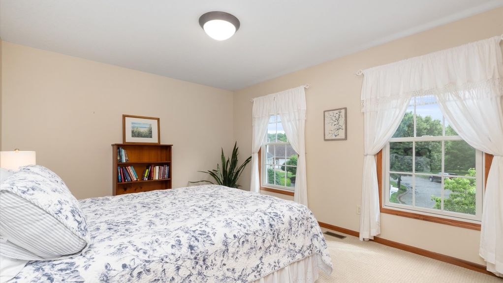 16-zj 125 Cassidy Ct094