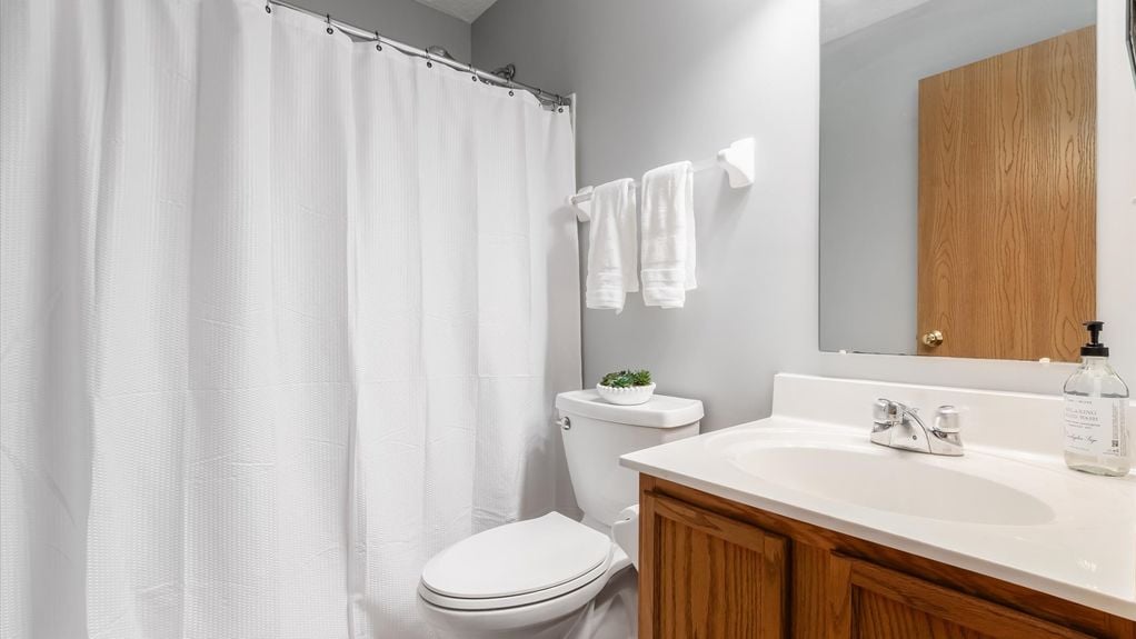 18-zj 7739 Lupine Dr063