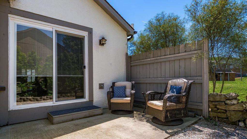 25-zj 1366 Londondale Pkwy069