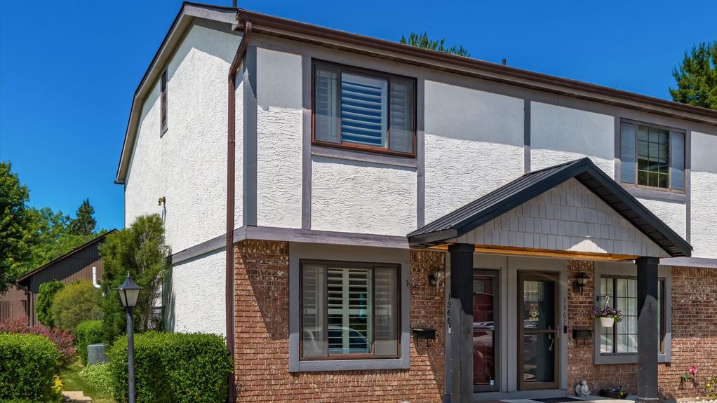 30-zj 1366 Londondale Pkwy077