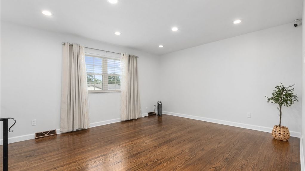 11-z 473 Barwood Dr020