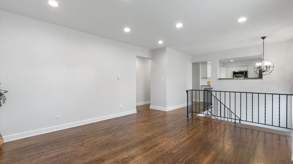 13-z 473 Barwood Dr025