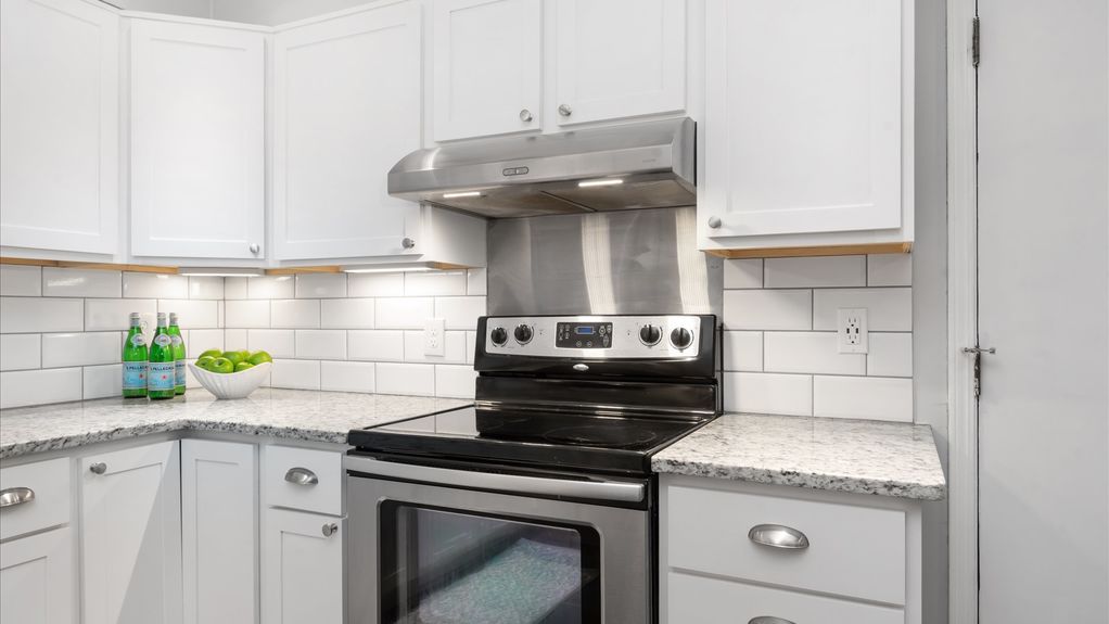 14-zj 146 St Julien St038