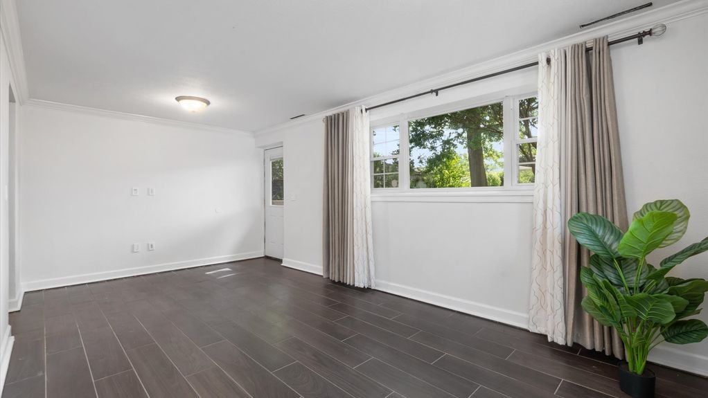 27-z 473 Barwood Dr060