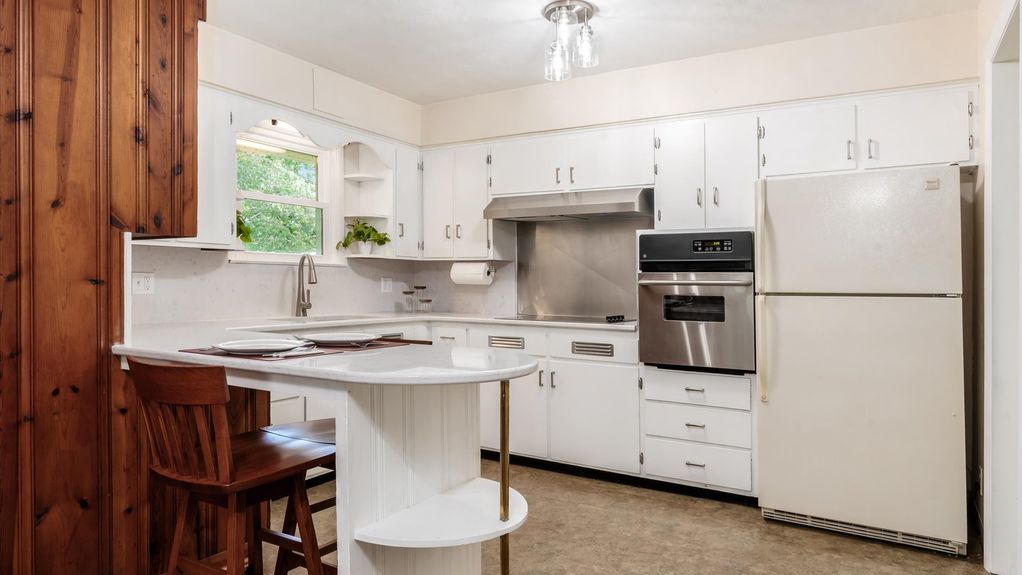 07-zj 717 Saratoga Ave019