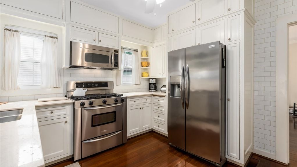 15-zj 1182 Evansdale Ave025