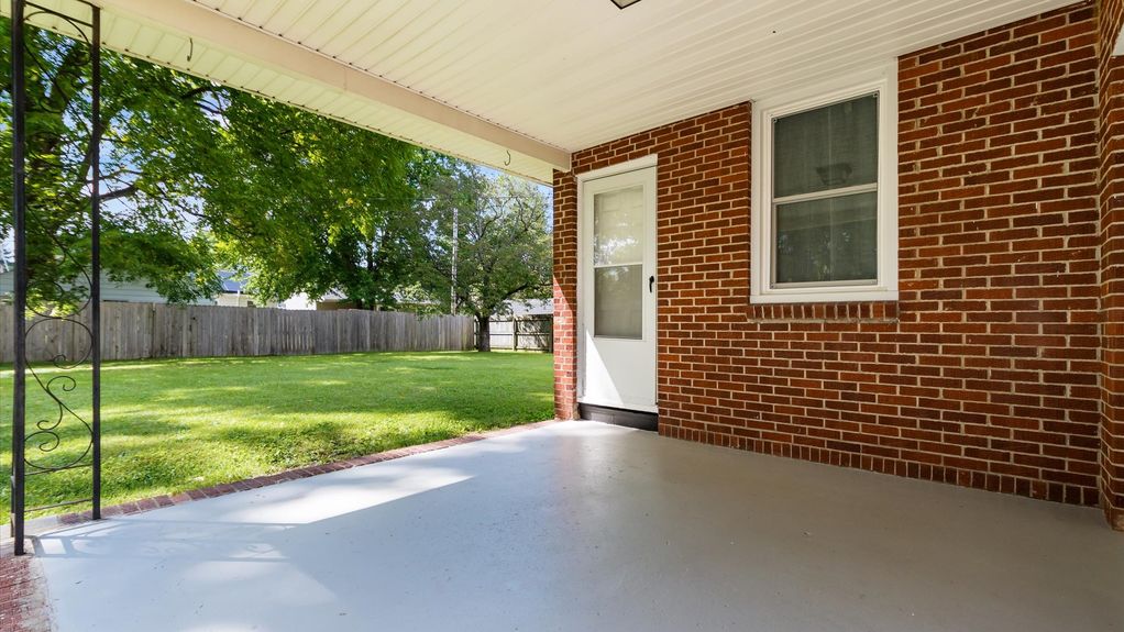 20-zj 717 Saratoga Ave071