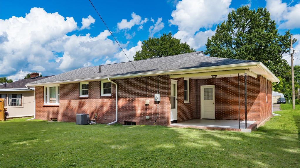 22-zj 717 Saratoga Ave073