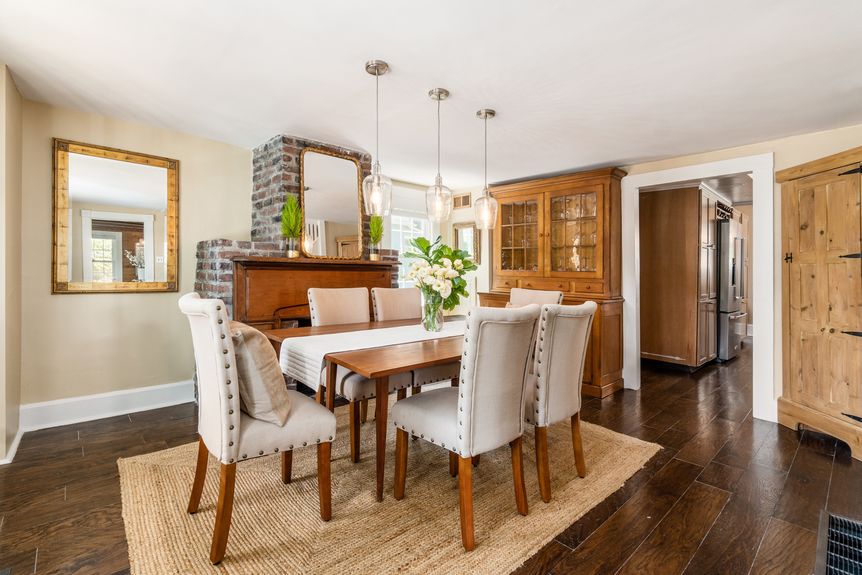 07-dining-room
