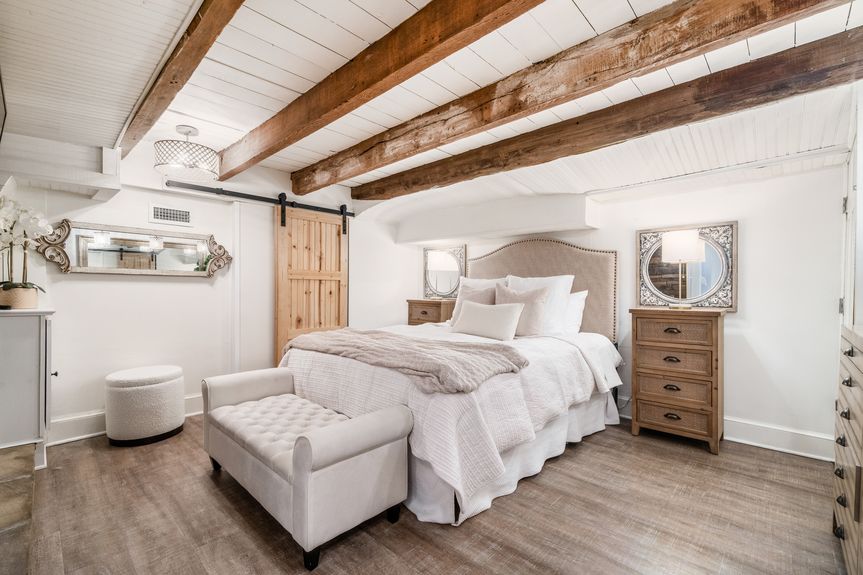 12-bedroom