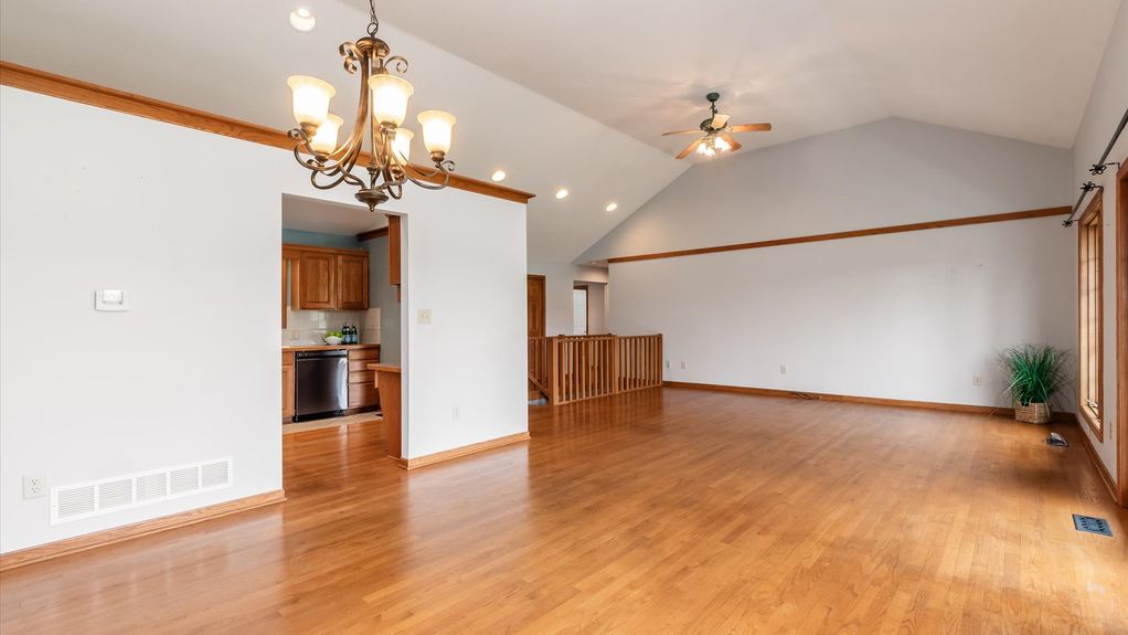 16-zj 2461 Hardscrabble Rd034