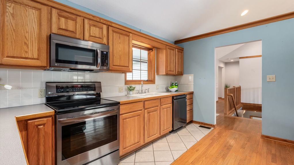 22-zj 2461 Hardscrabble Rd051