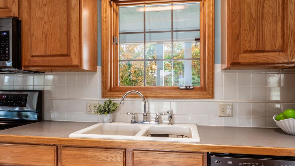 25-zj 2461 Hardscrabble Rd067